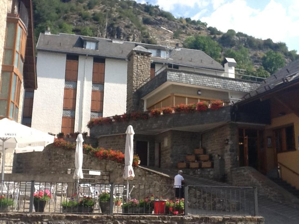Hotel Escalar Пантикоса Экстерьер фото
